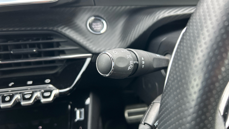 Peugeot 208 1.2 PureTech 100 GT 5dr EAT8 Petrol Hatchback